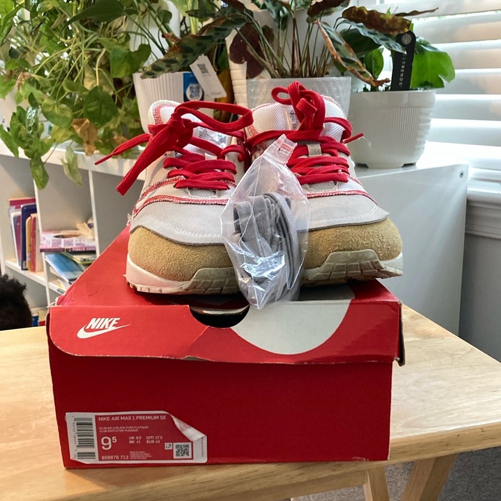 Nike Air Max 1  Red and Tan ‘Inside Out’ Vintage-Inspired Sneakers